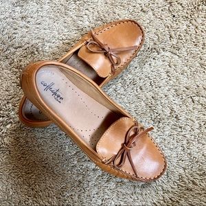 Clarks Women’s Tan Loafers Leather